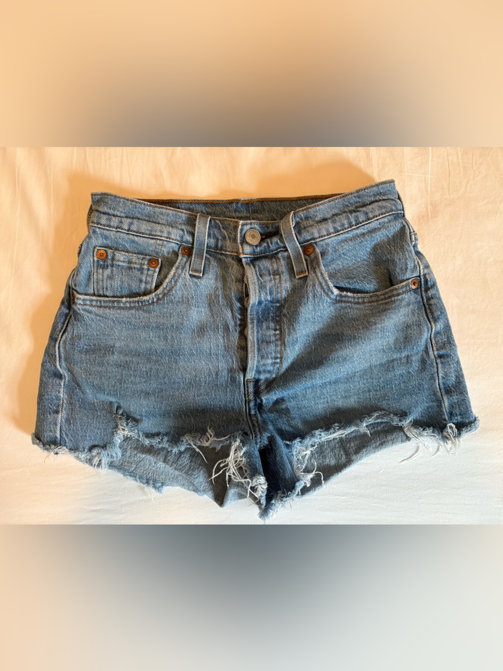 Levi’s denim cut-offs Size 25
